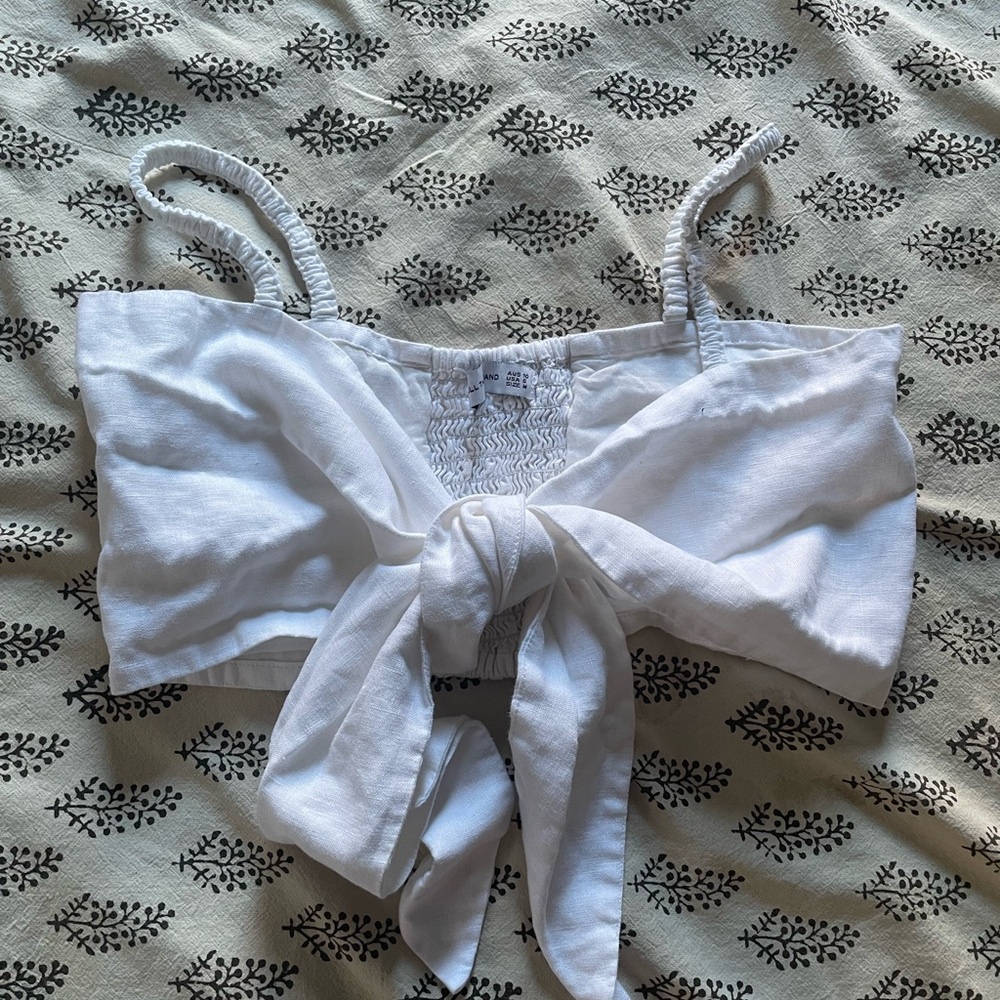 Faithful the Brand Cropped tie front top M